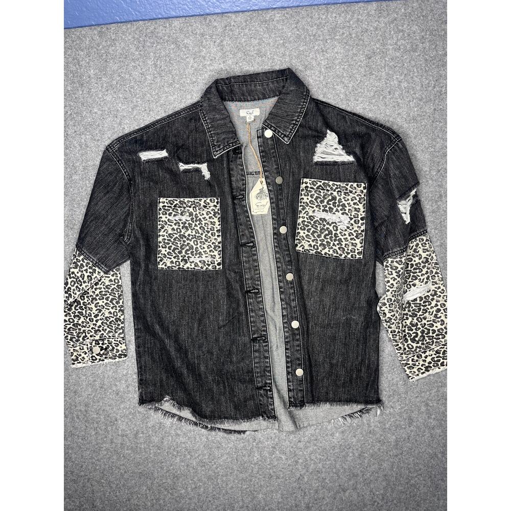 Easel Distressed Leopard Denim Jacket Shacket Button Front Cotton Medium NWT - Picture 2 of 5